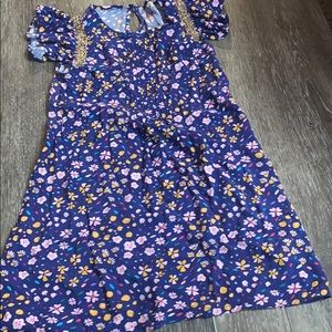 Girls dress